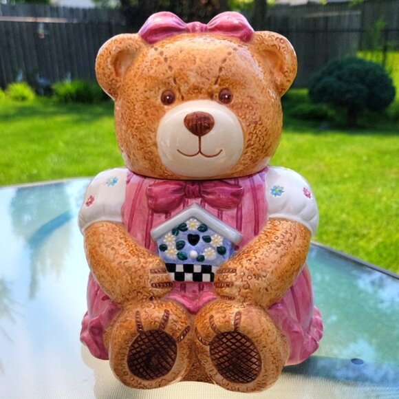 Vintage Mama Bear Ceramic Cookie Jar Pink and White Ceramic 8" x 11" - Picture 14 of 16